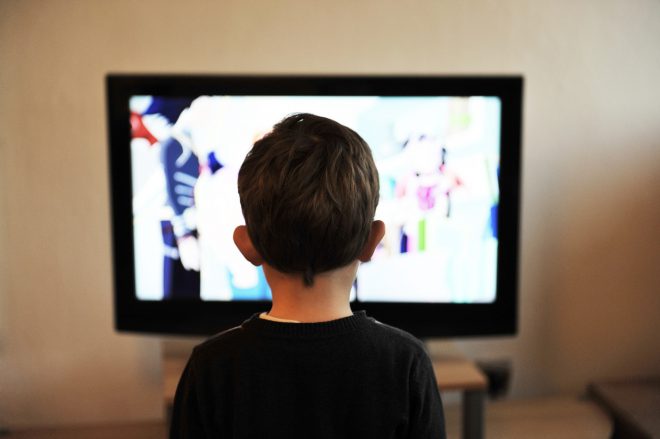 Fernsehen schadet dem Kinderschlaf