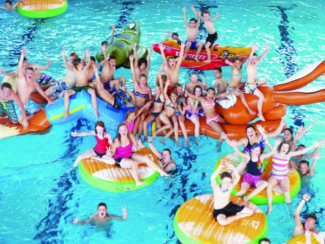 Pool-Party im Donaubad