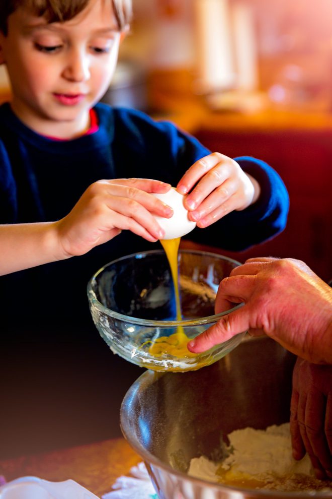 Kinder in der Küche