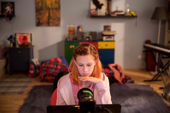 Film: „Gefangen im Netz“