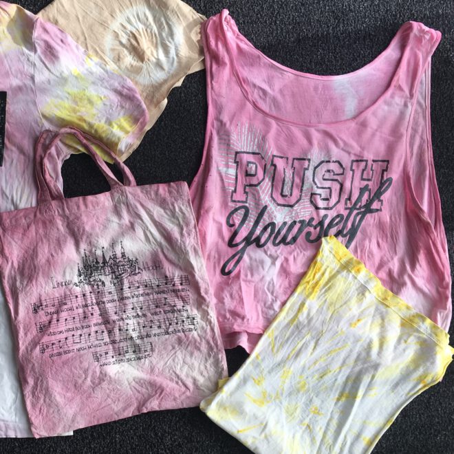 DIY Upcycling: Textilien färben mit Lebensmitteln