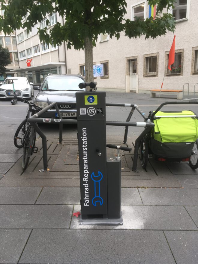 Zwei neue Radservice-Stationen in Ulm
