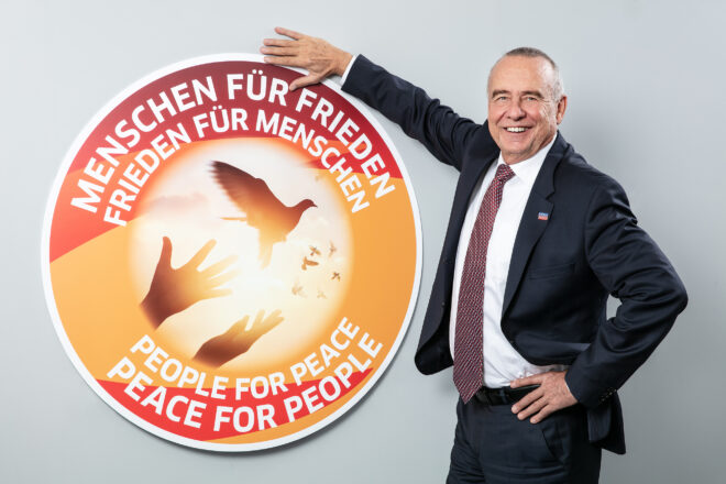 Ernst Prost ruft zu Hilfe für die Ukraine auf