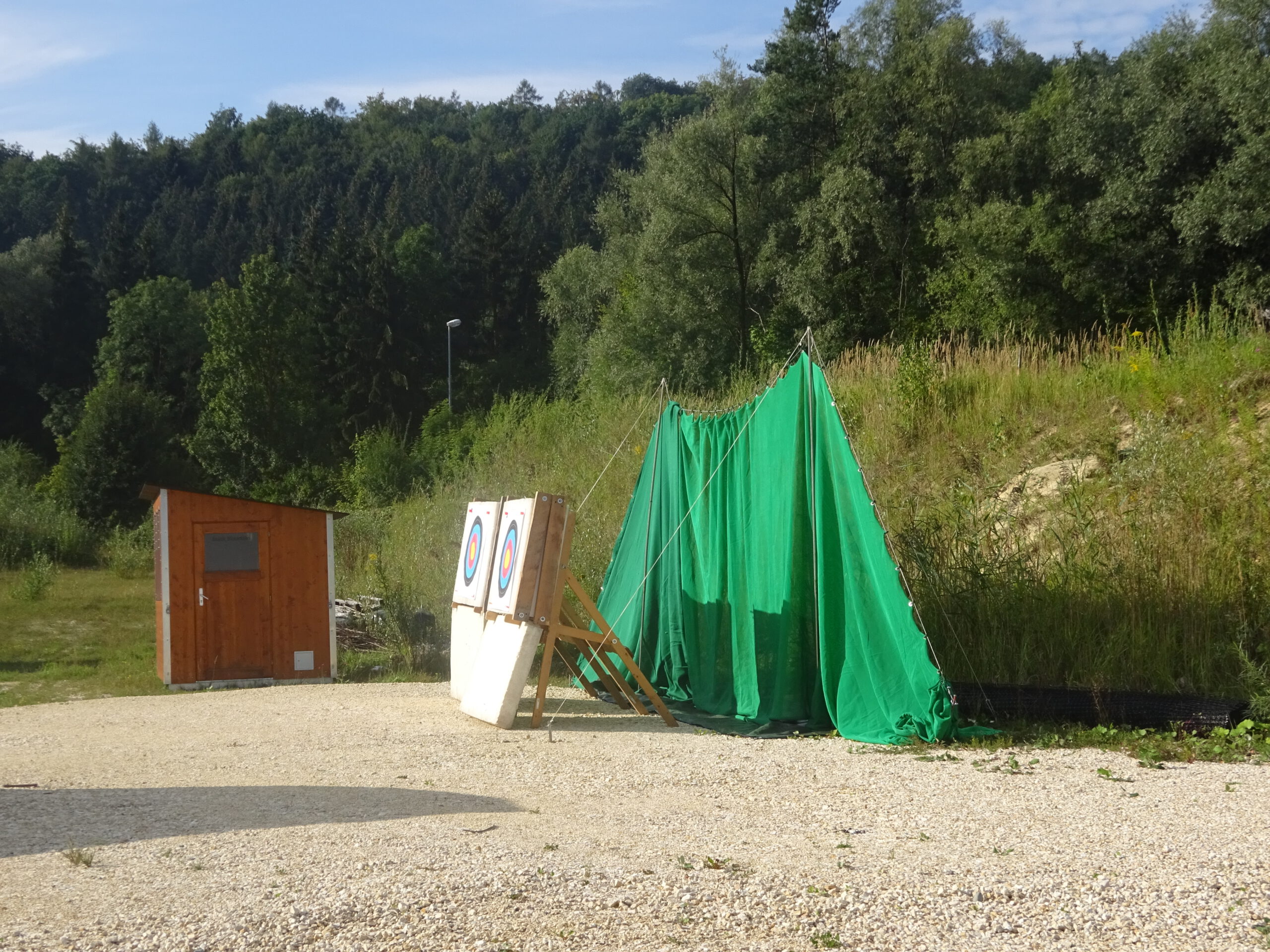 Bogenschiessen im Steinzeitdorf Ehrenstein