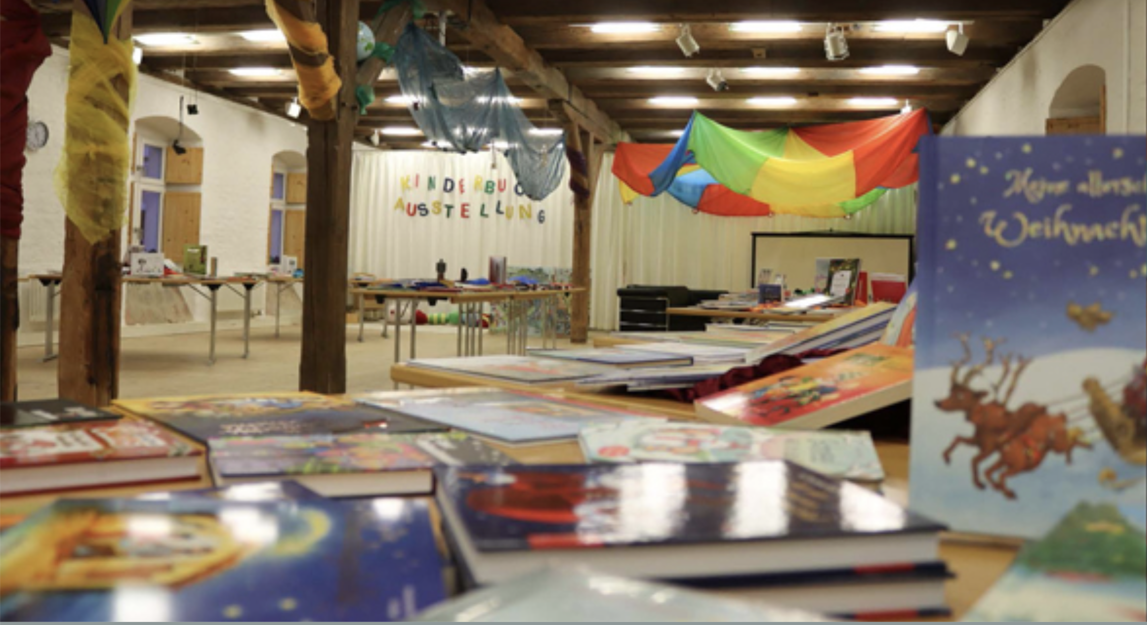 *25. Kinderbuchausstellung „Abenteuer für mutige Helden“
