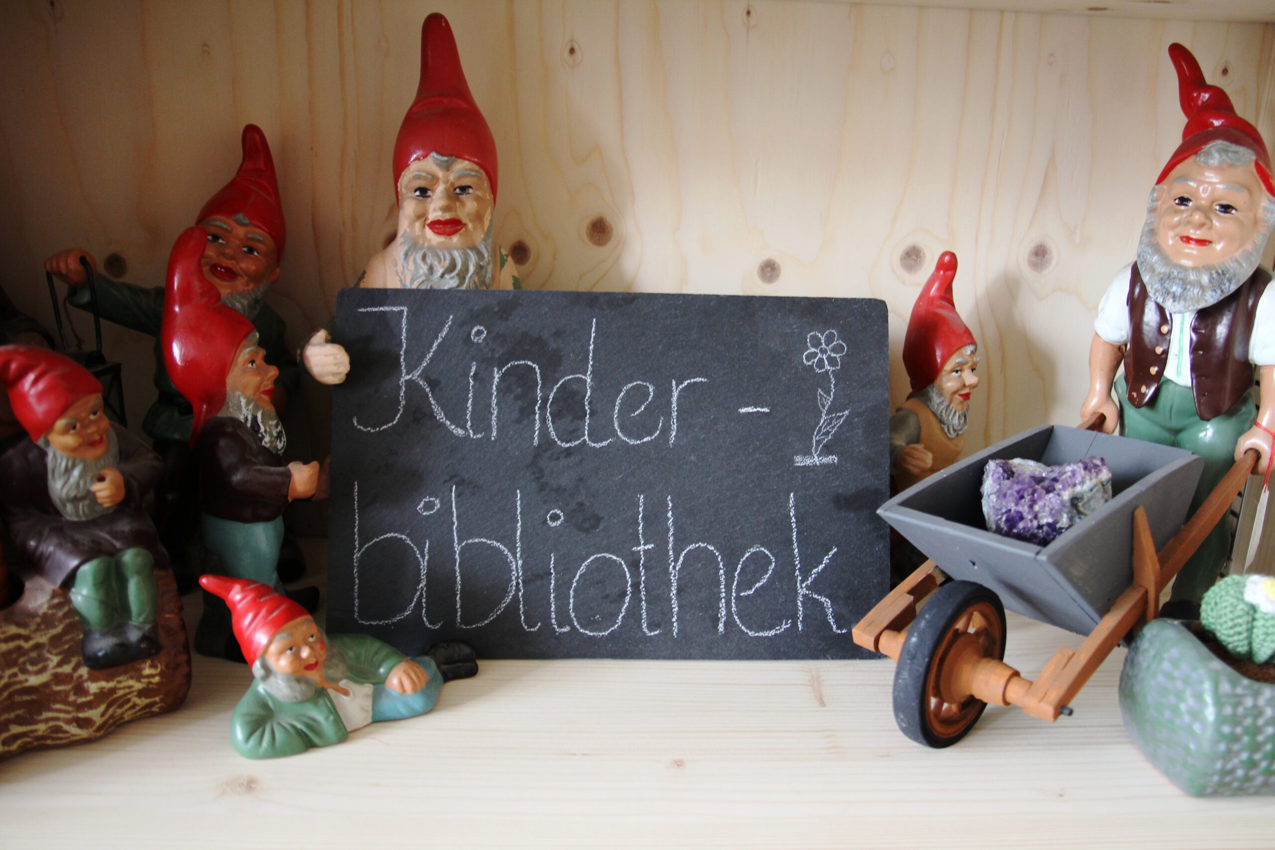 Geschichten über Mutter Erde, Blumenkinder, Käfer und Gräser