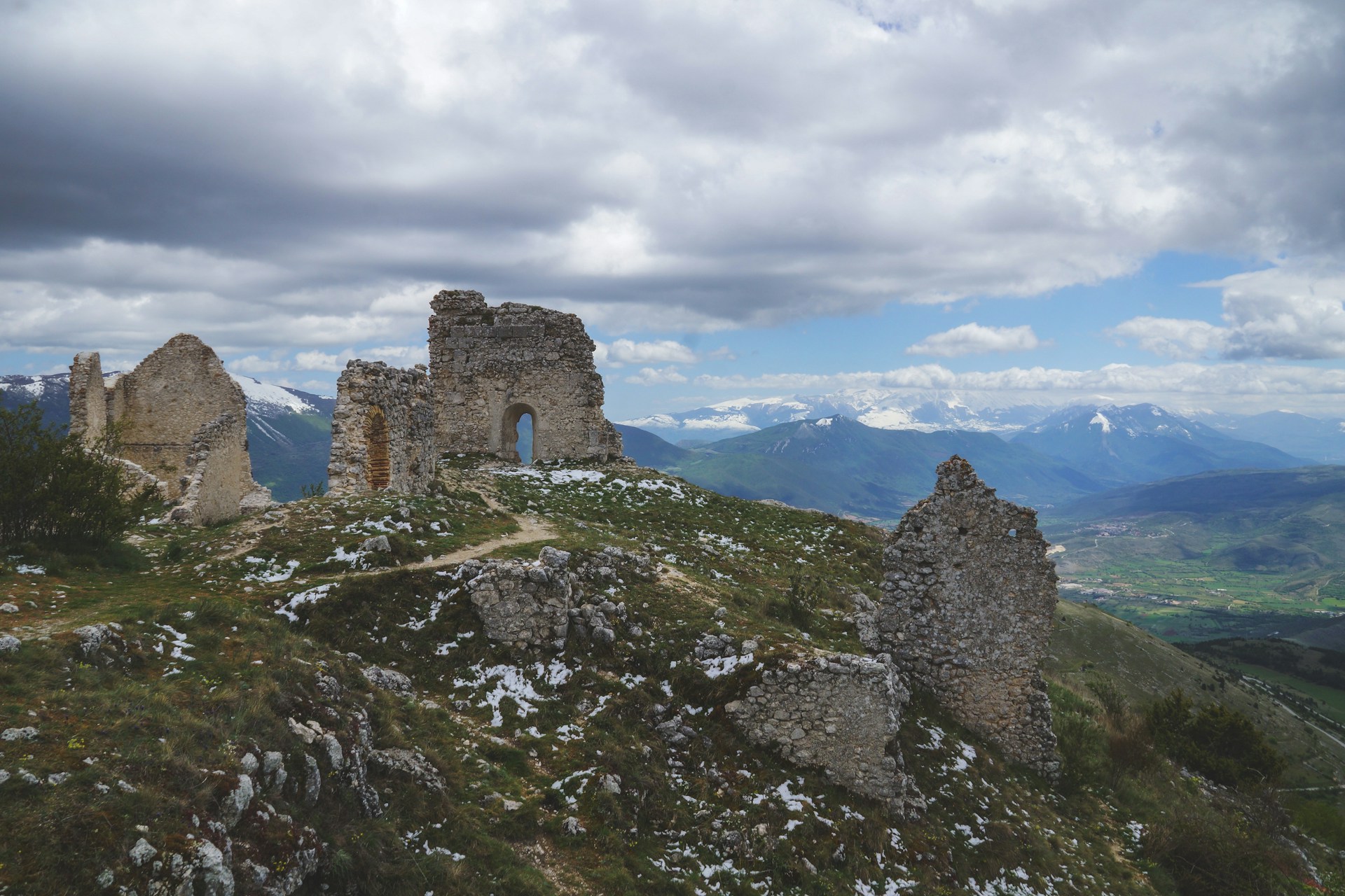 Burgen und Ruinen im großen Lautertal